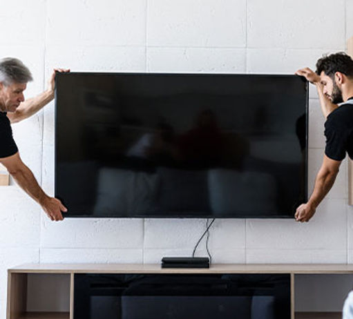Instalação de TV com Segurança, Alinhamento e Acabamento profissional 3 TVs